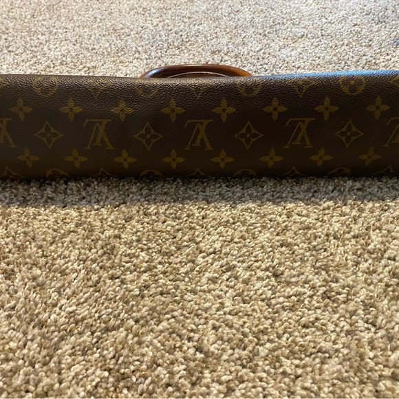 Louis Vuitton Monogram Sac Triangle Handbag - Picture 11 of 11